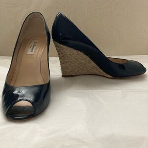 LK Bennett navy blue patent leather peep toe wedges sz 38